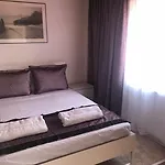 Aurora بيت ضيافة غولدن ساندز