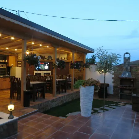 Guest house Aurora *