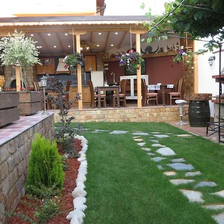 Aurora בית הארחה גולדן סנדס